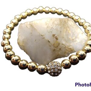‎Crystal ball bracelet